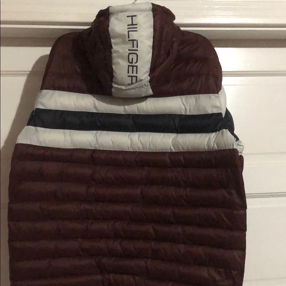 Tommy Hilfiger new - Picture 5 of 5